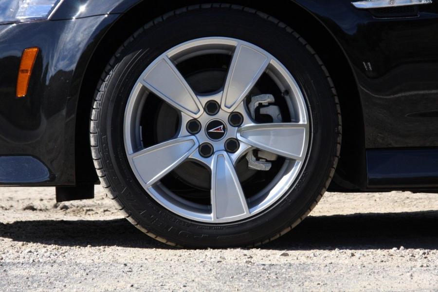  Pontiac G8 2008 года  (фото 70 из 85)